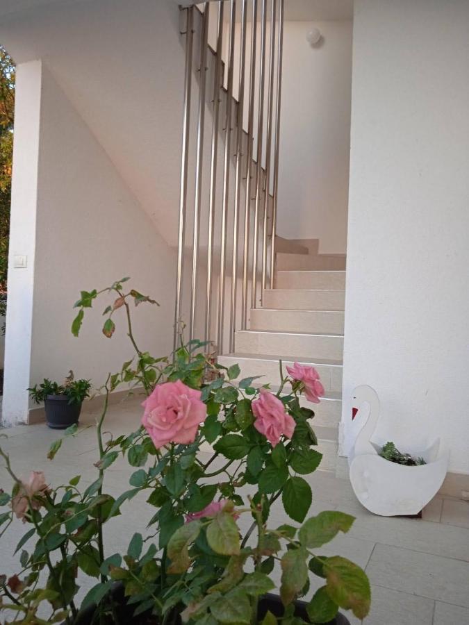 Villa Blanca 챠브타트 외부 사진